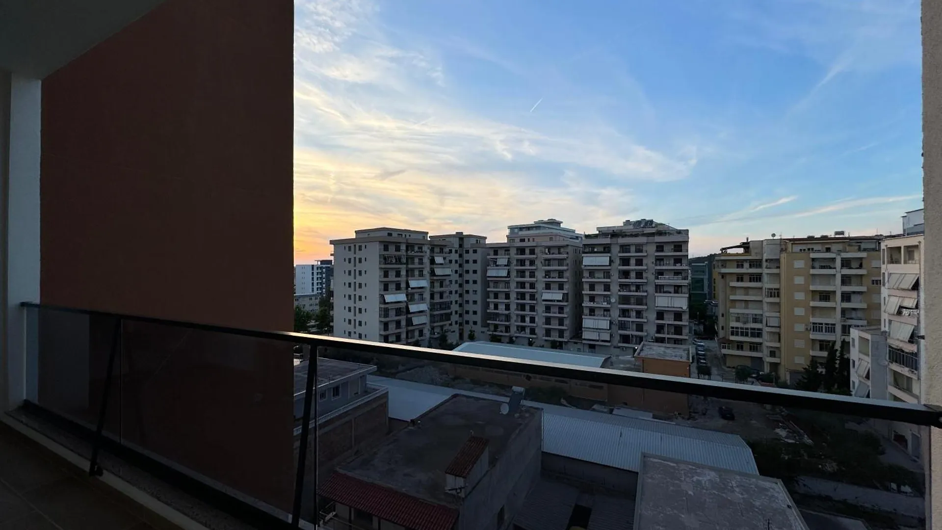 Vlora Comfortable Apartment 0*, Vlore